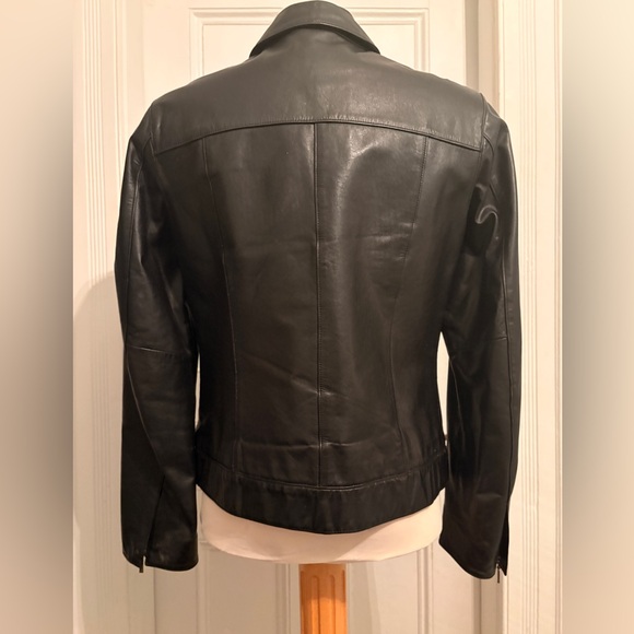 GAP Women's Classic Black Leather Jacket - Picture 3 of 5